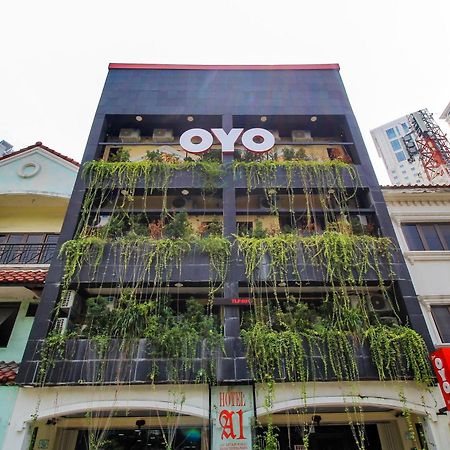 Super Oyo Capital O 217 A1 Hotel Surabaya Exterior foto